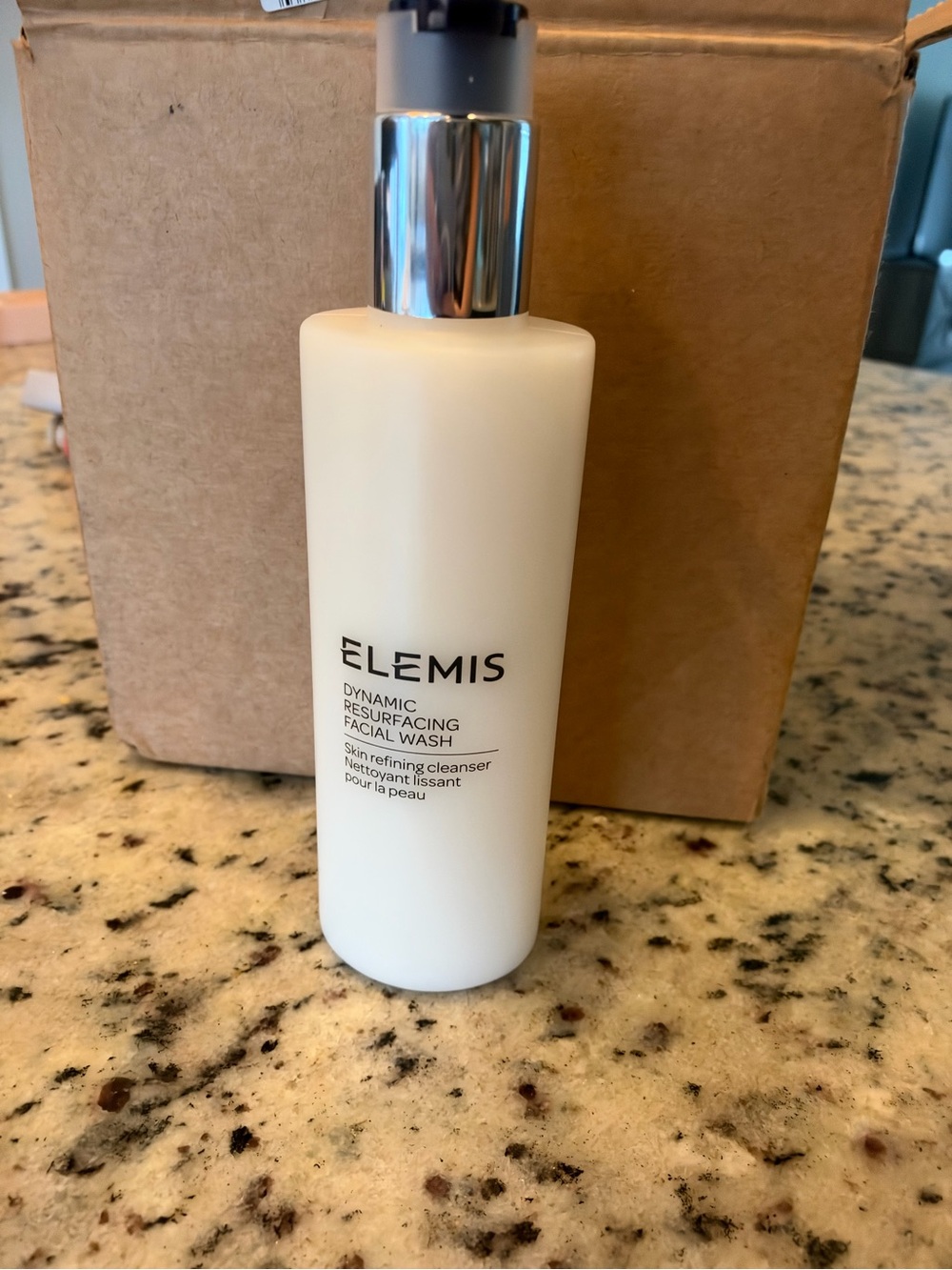 ELEMIS Cream White Dynamic Resurfacing Facial Cleanser